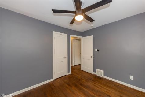 1241 Sunset Road Mayfield Heights OH 44124