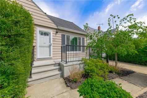 1241 Sunset Road Mayfield Heights OH 44124