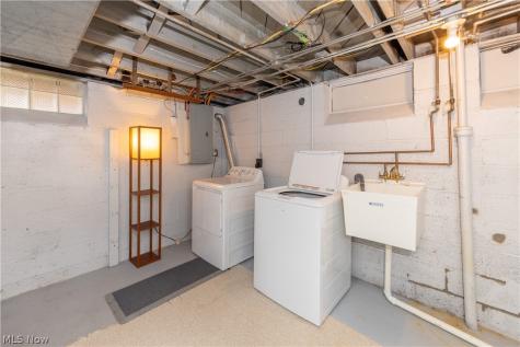 1241 Sunset Road Mayfield Heights OH 44124