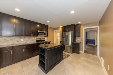 1241 Sunset Road Mayfield Heights OH 44124