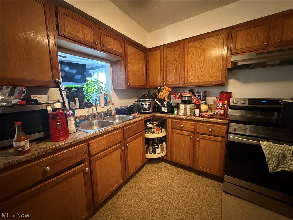 3431 W 129th Street Cleveland OH 44111