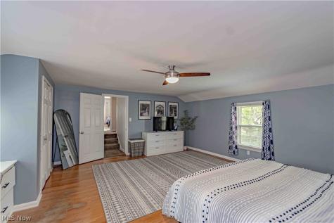 4933 Fairlawn Road Lyndhurst OH 44124