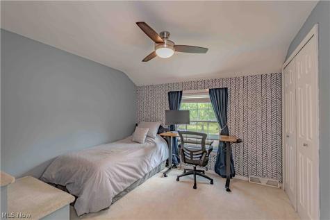 4933 Fairlawn Road Lyndhurst OH 44124