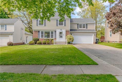 4933 Fairlawn Road Lyndhurst OH 44124