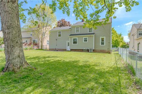 4933 Fairlawn Road Lyndhurst OH 44124