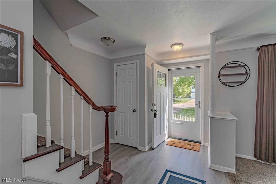 4933 Fairlawn Road Lyndhurst OH 44124