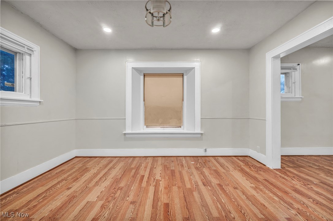 960 Whittier Avenue Akron OH 44320