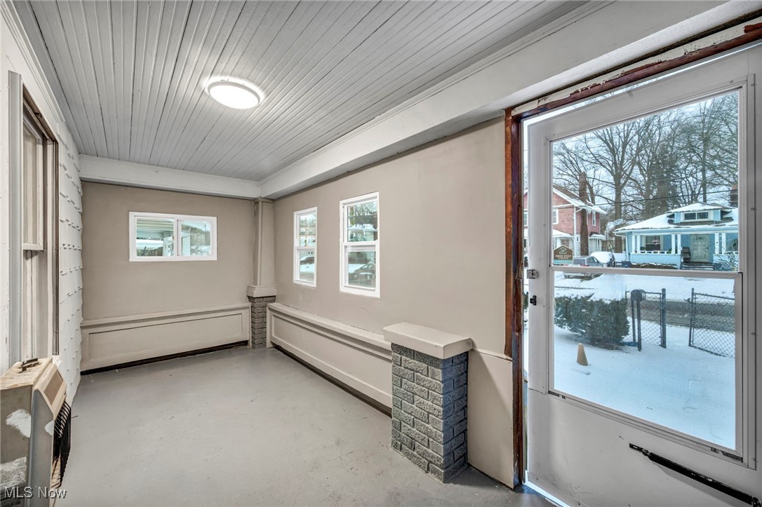 960 Whittier Avenue Akron OH 44320