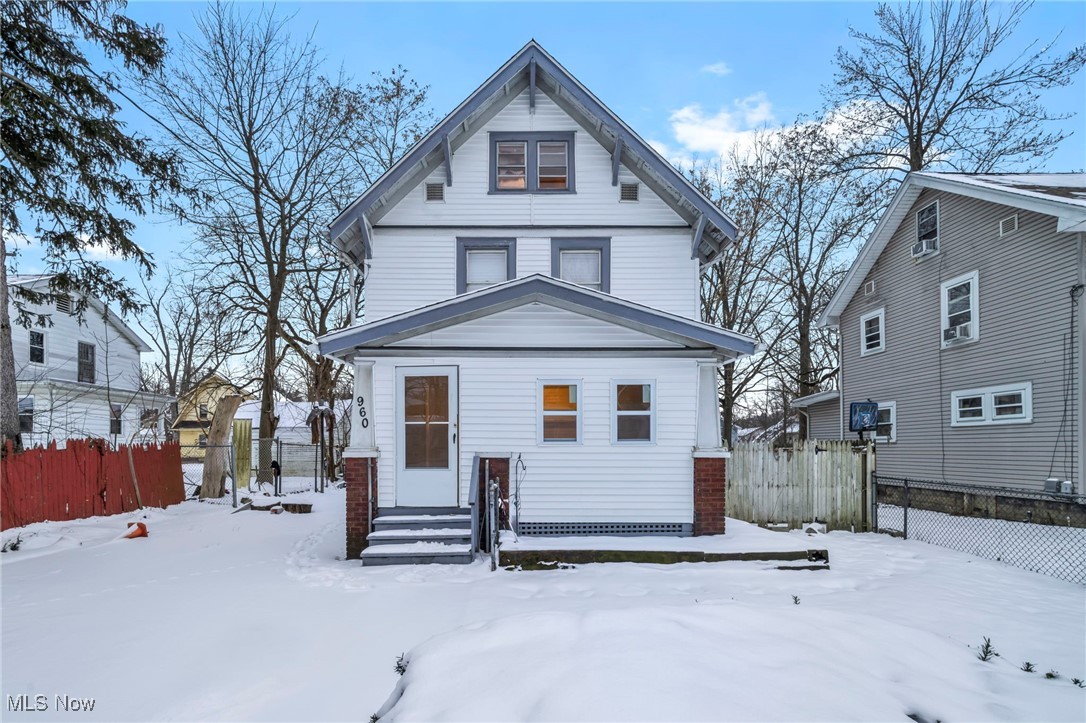 960 Whittier Avenue Akron OH 44320
