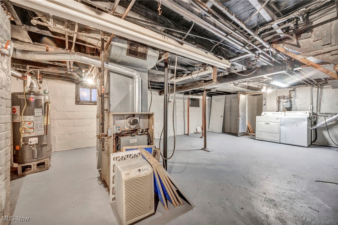 960 Whittier Avenue Akron OH 44320