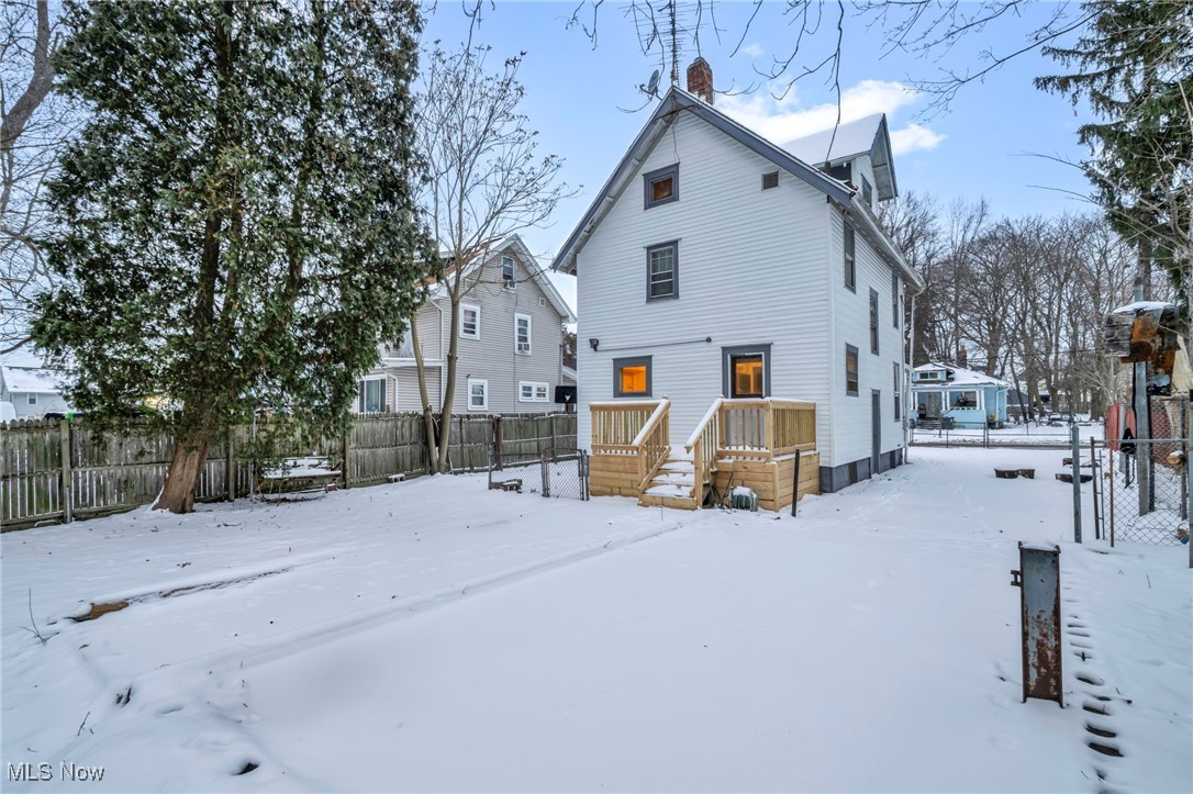 960 Whittier Avenue Akron OH 44320