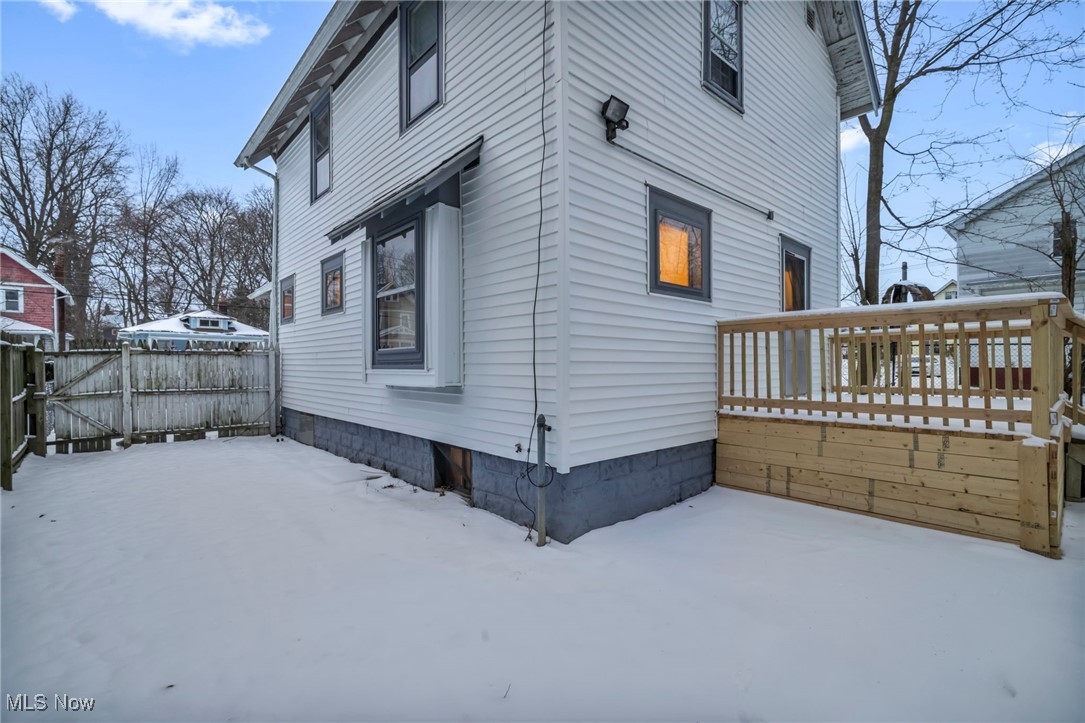 960 Whittier Avenue Akron OH 44320