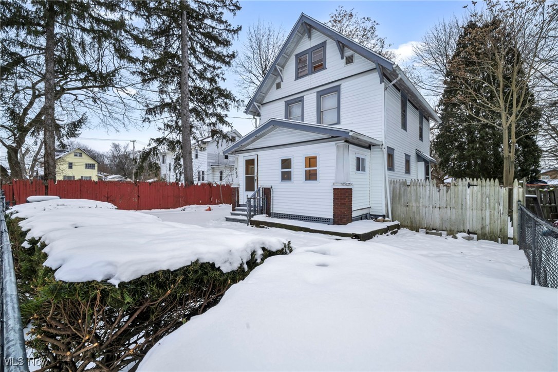 960 Whittier Avenue Akron OH 44320