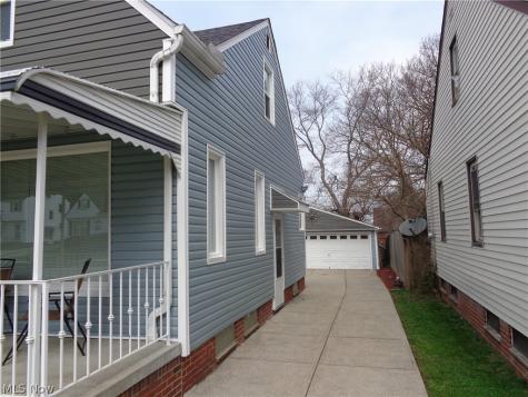 2506 Torrington Avenue Parma OH 44134