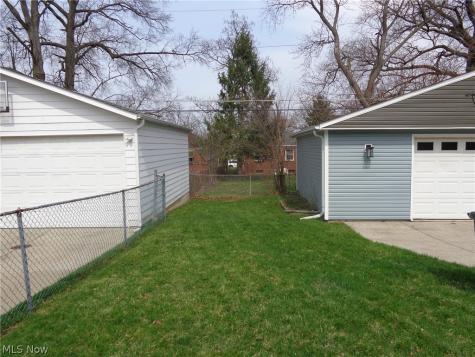 2506 Torrington Avenue Parma OH 44134