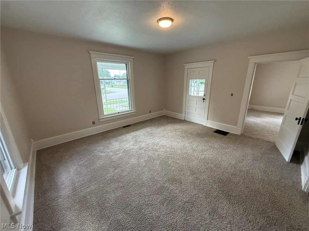 520 E 4th Street Dover OH 44622