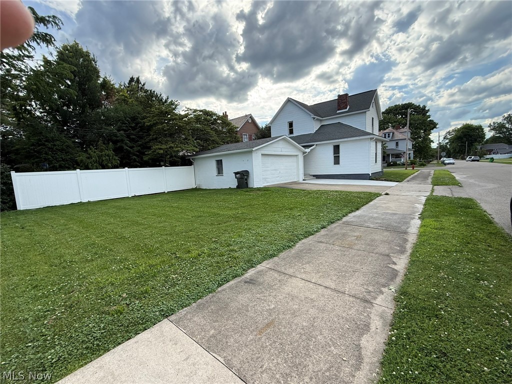 520 E 4th Street Dover OH 44622