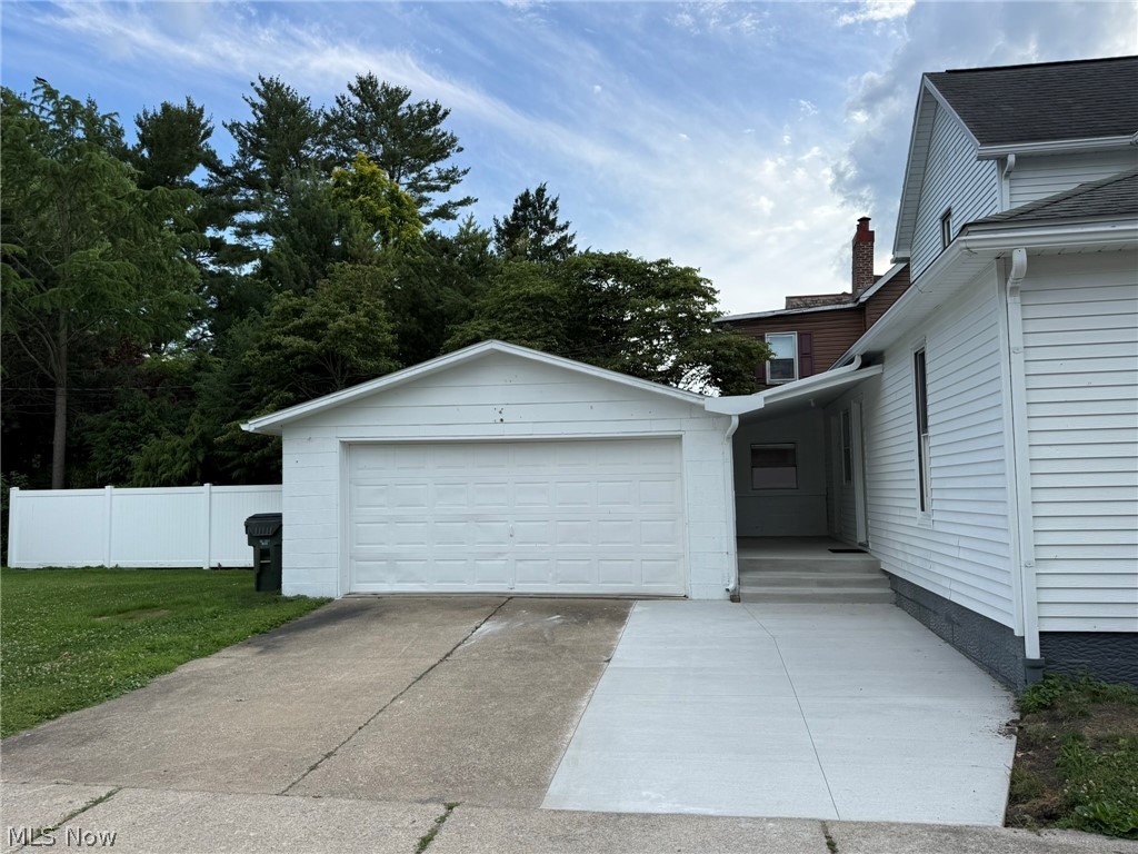 520 E 4th Street Dover OH 44622