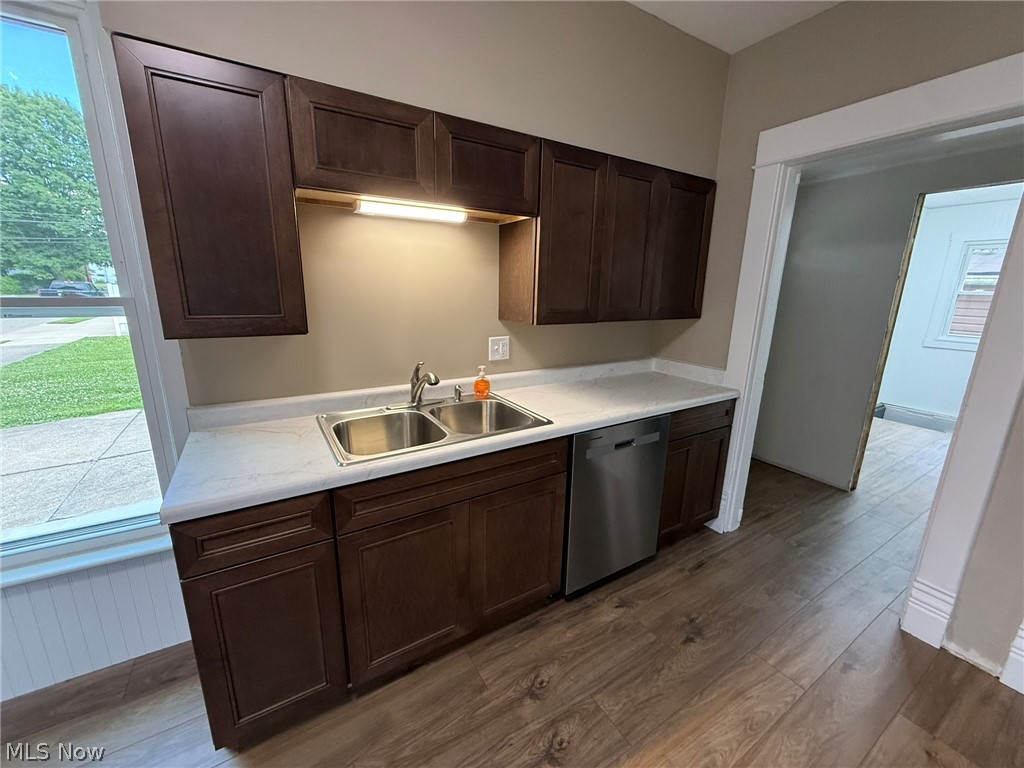 520 E 4th Street Dover OH 44622