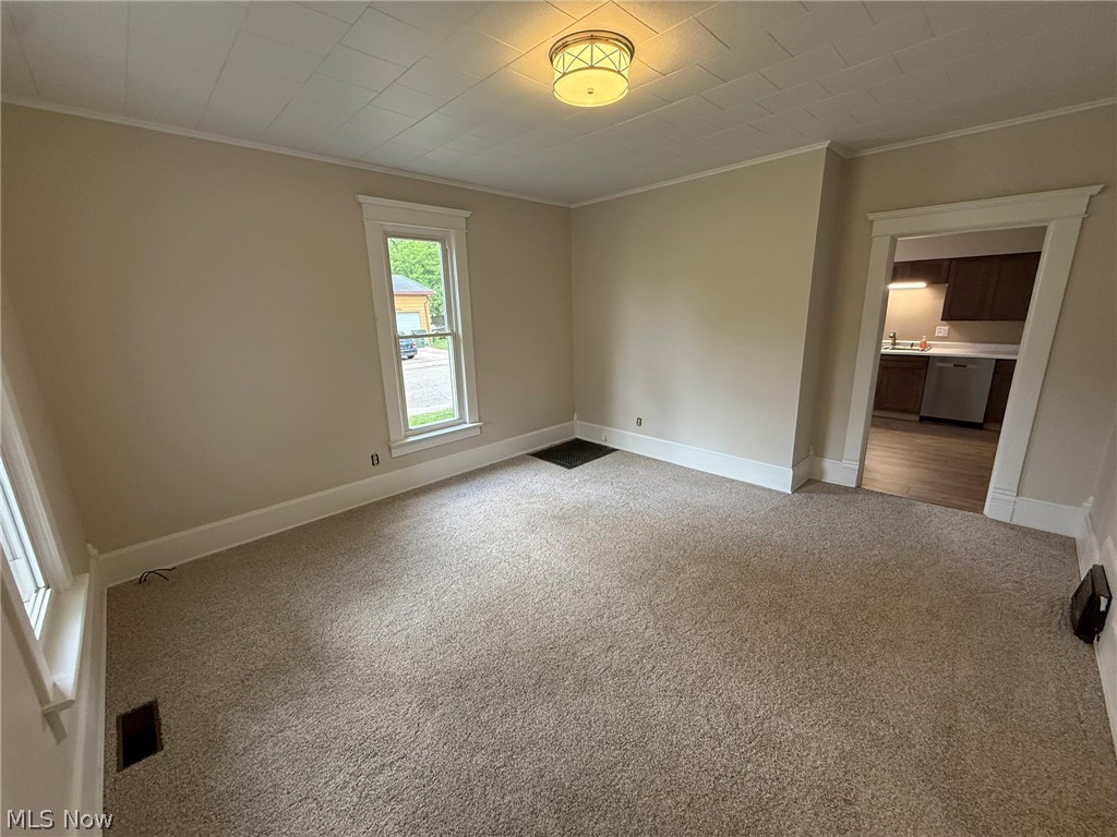 520 E 4th Street Dover OH 44622