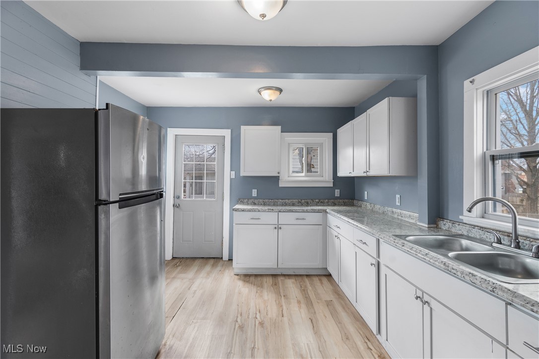 594 Columbia Avenue Akron OH 44310