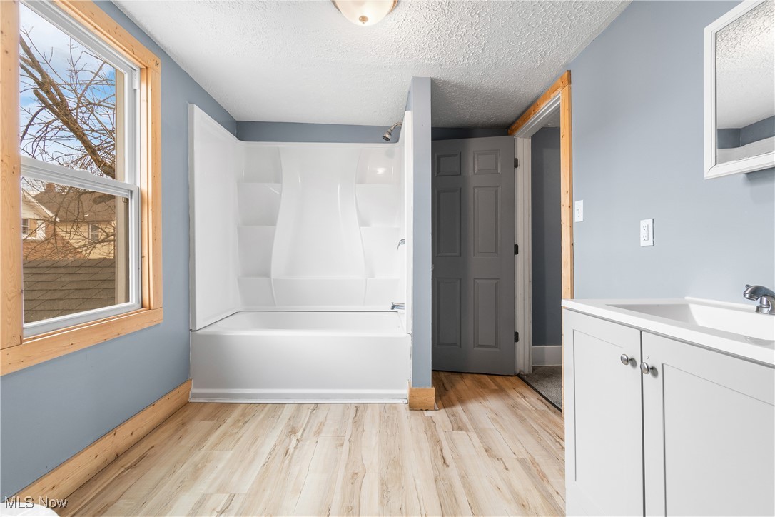 594 Columbia Avenue Akron OH 44310