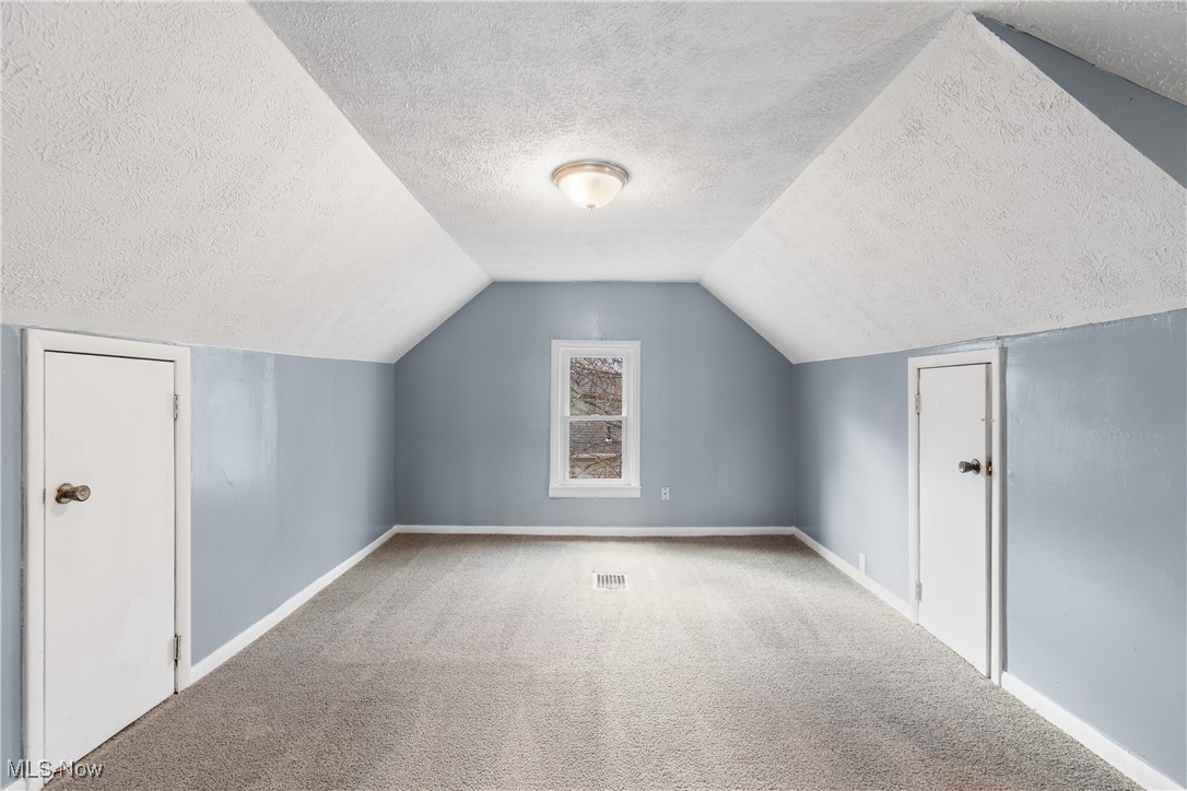 594 Columbia Avenue Akron OH 44310