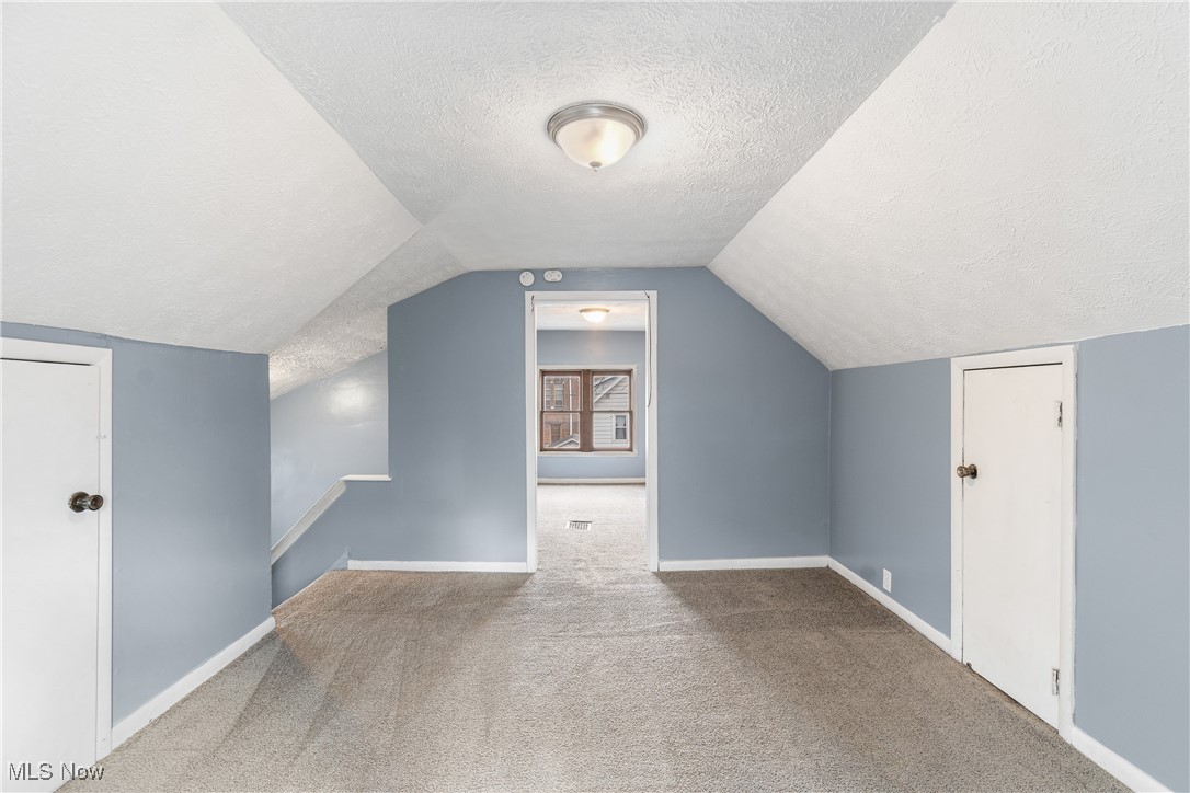 594 Columbia Avenue Akron OH 44310