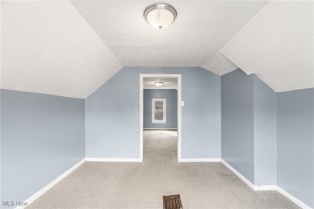 594 Columbia Avenue Akron OH 44310