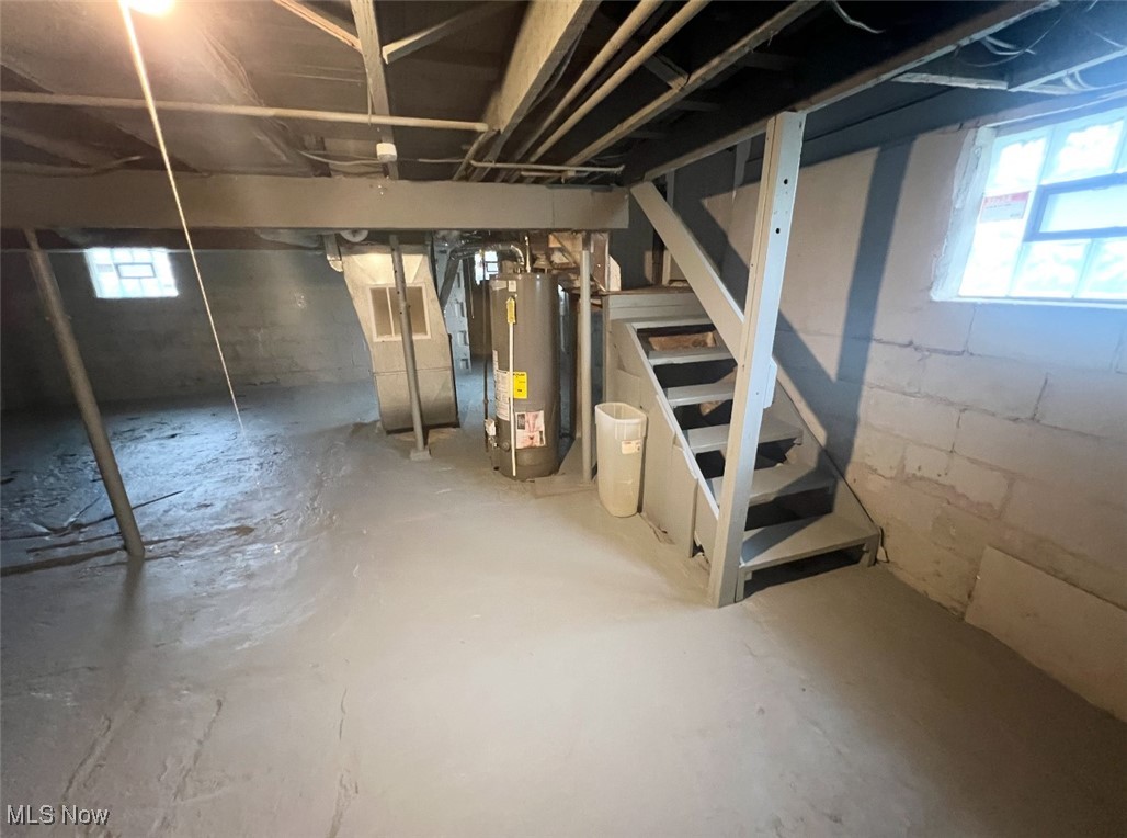 594 Columbia Avenue Akron OH 44310