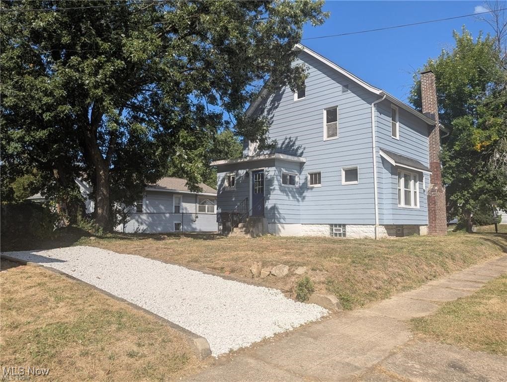 594 Columbia Avenue Akron OH 44310