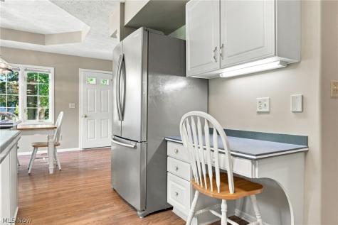 517 Rockwood Court Avon Lake OH 44012