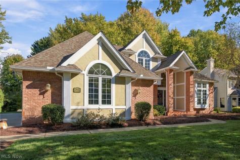 517 Rockwood Court Avon Lake OH 44012
