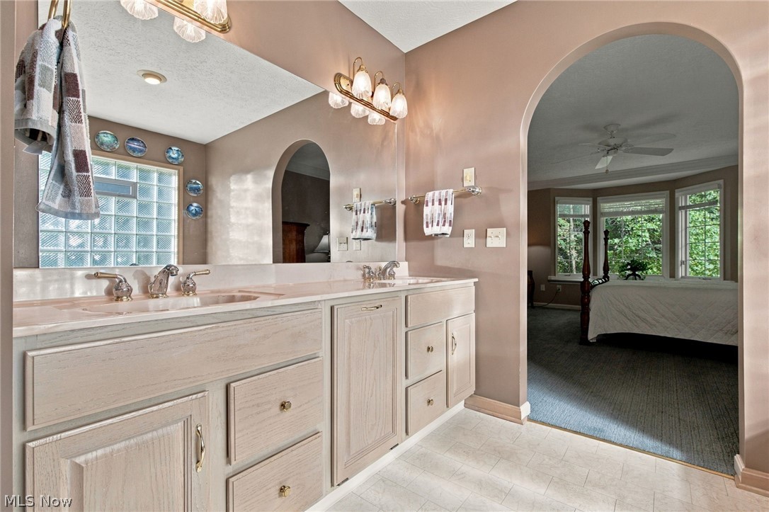 517 Rockwood Court Avon Lake OH 44012