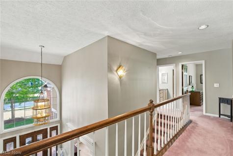 517 Rockwood Court Avon Lake OH 44012