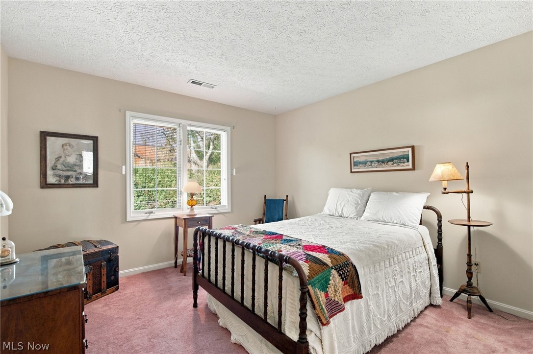 517 Rockwood Court Avon Lake OH 44012