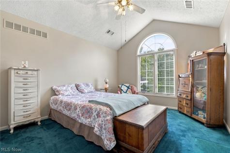 517 Rockwood Court Avon Lake OH 44012