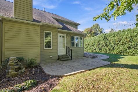 517 Rockwood Court Avon Lake OH 44012