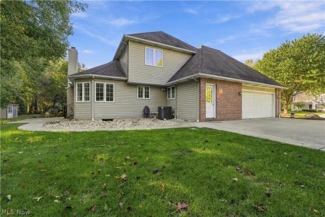 517 Rockwood Court Avon Lake OH 44012