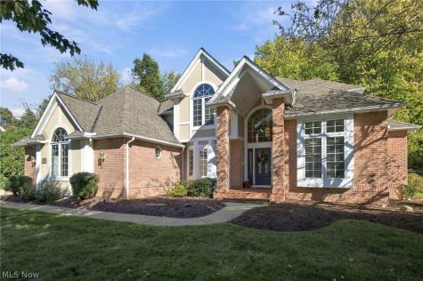 517 Rockwood Court Avon Lake OH 44012