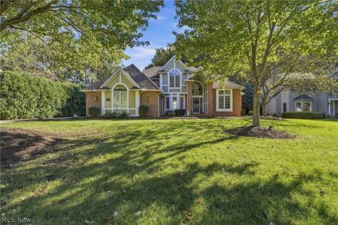 517 Rockwood Court Avon Lake OH 44012
