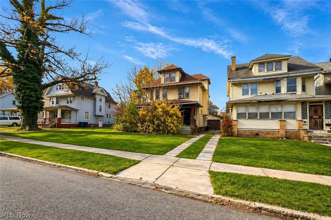 1172 Melbourne Road East Cleveland OH 44112