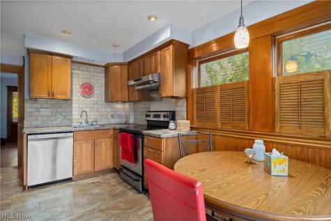 1288 W 108th Street Cleveland OH 44102