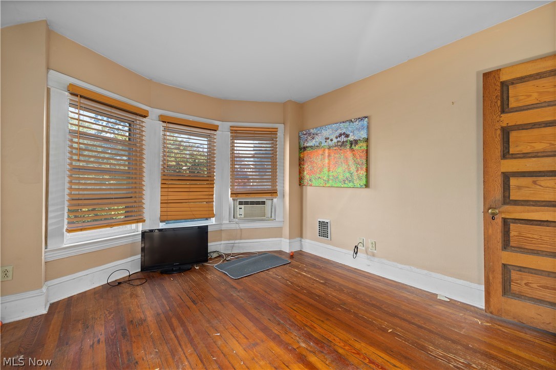 1288 W 108th Street Cleveland OH 44102