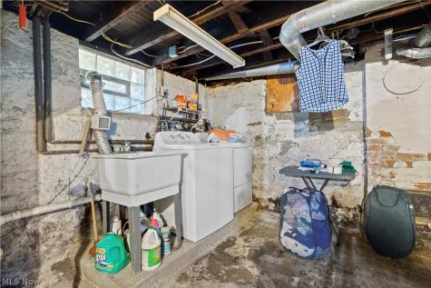 1288 W 108th Street Cleveland OH 44102
