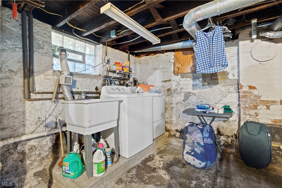 1288 W 108th Street Cleveland OH 44102