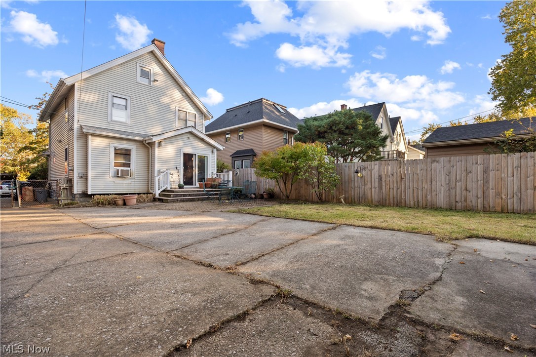 1288 W 108th Street Cleveland OH 44102