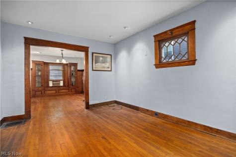 1288 W 108th Street Cleveland OH 44102