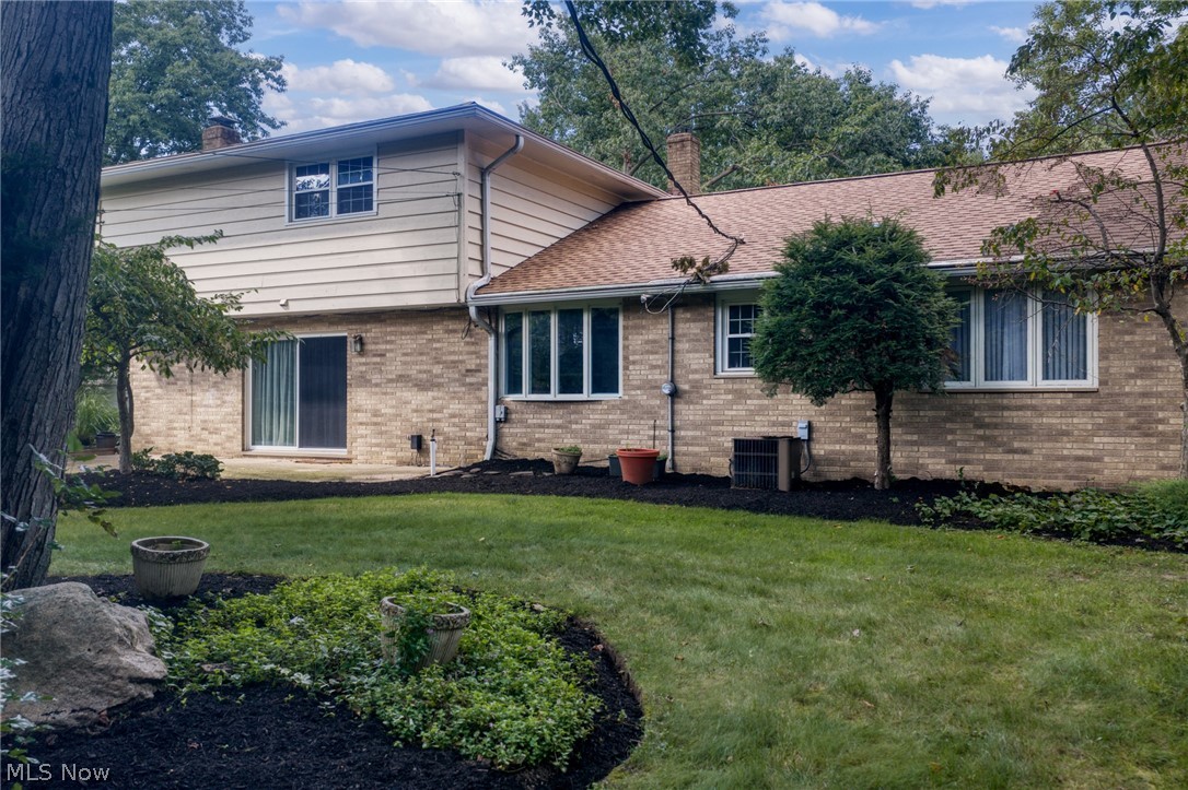 5282 Graham Drive Lyndhurst OH 44124