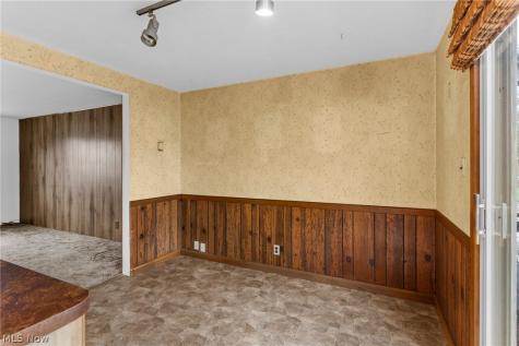 1077 S Diamond Street Ravenna OH 44266